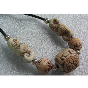 Necklace - Leaves Design